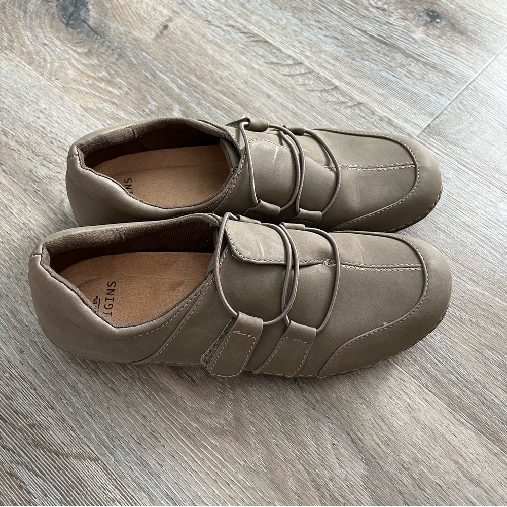 Earth Origins slip on shoes
